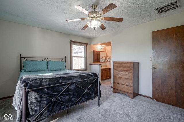 8604 E Edgewood Avenue, Indianapolis, IN 46239