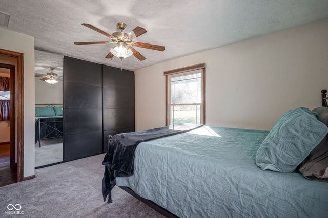 8604 E Edgewood Avenue, Indianapolis, IN 46239