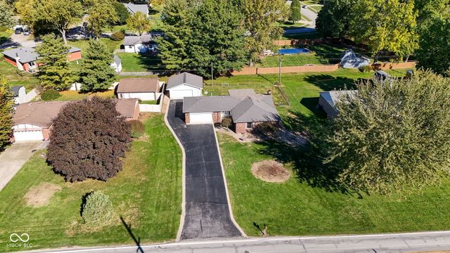 8604 E Edgewood Avenue, Indianapolis, IN 46239