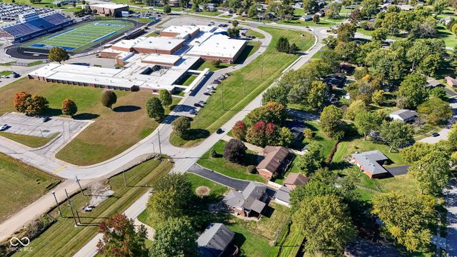 8604 E Edgewood Avenue, Indianapolis, IN 46239