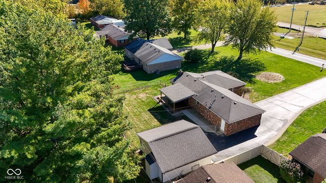 8604 E Edgewood Avenue, Indianapolis, IN 46239