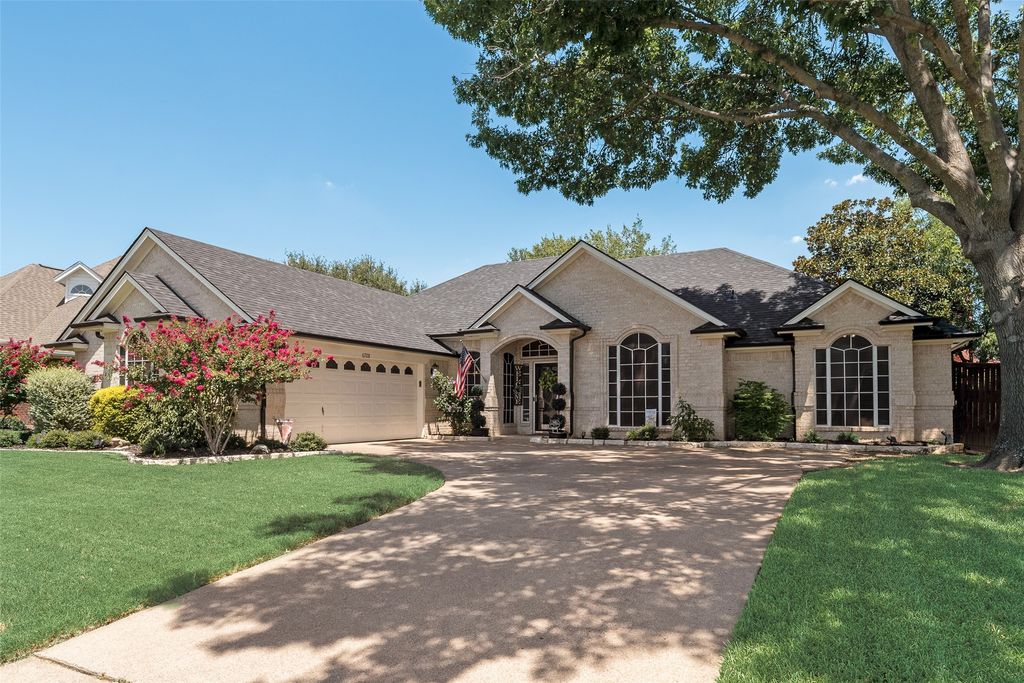 6708 Rolling Hills Drive, North Richland Hills, TX 76182