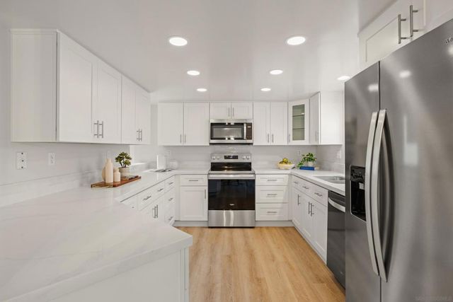 4216 Esperanza Way, Oceanside, CA 92056