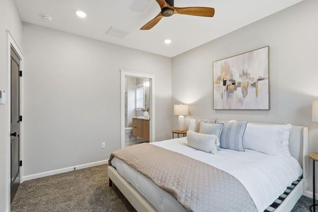 4723 Mallow Street B, Houston, TX 77033