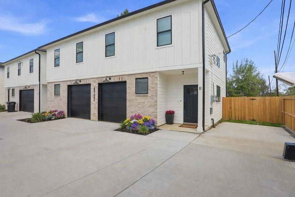 4723 Mallow Street B, Houston, TX 77033