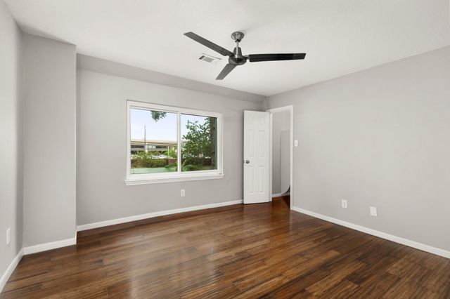 1014 Riverlace Drive, Houston, TX 77079