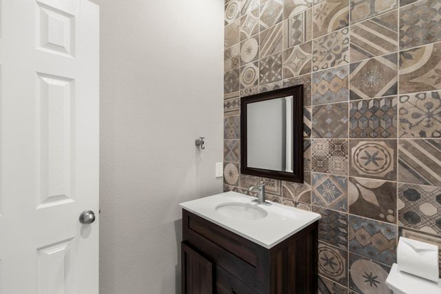 1014 Riverlace Drive, Houston, TX 77079