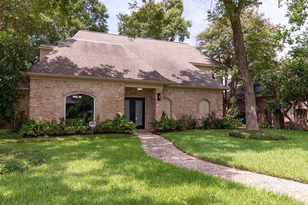 1014 Riverlace Drive, Houston, TX 77079