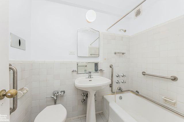 3515 HENRY HUDSON Parkway 11EF, New York City, NY 10463