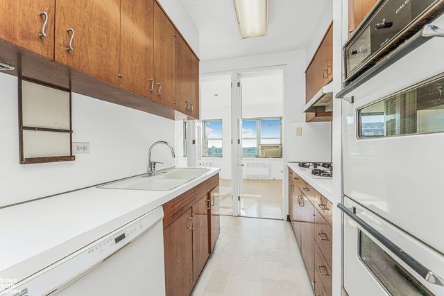 3515 HENRY HUDSON Parkway 11EF, New York City, NY 10463