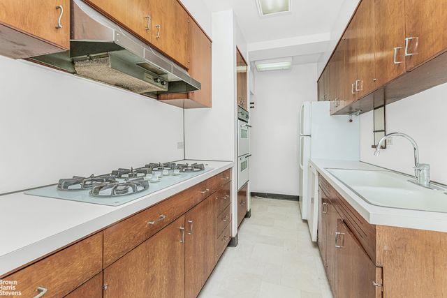 3515 HENRY HUDSON Parkway 11EF, New York City, NY 10463