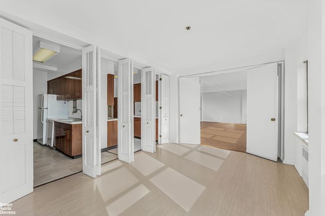 3515 HENRY HUDSON Parkway 11EF, New York City, NY 10463
