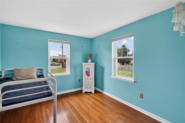 23 Harrison St, Emmaus Boro, PA 18049
