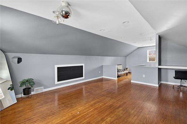 23 Harrison St, Emmaus Boro, PA 18049