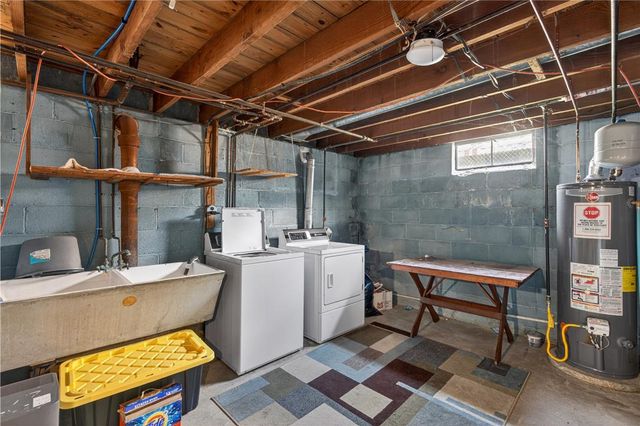 23 Harrison St, Emmaus Boro, PA 18049