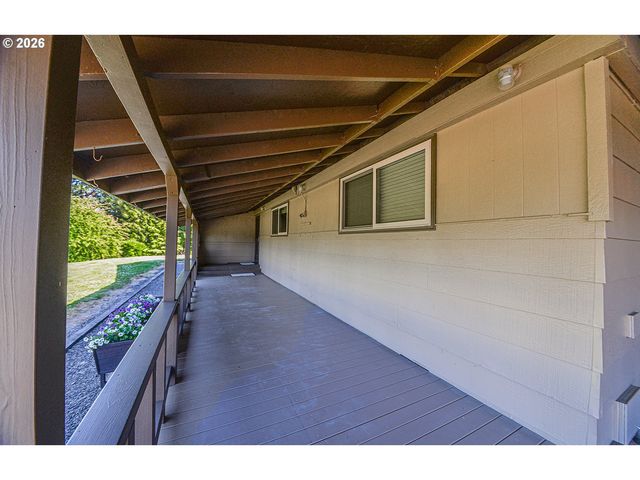 27340 PARKDALE Rd, Rainier, OR 97048