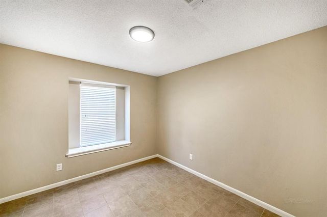 6911 Pine Vista Lane, Houston, TX 77092