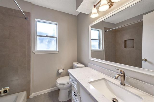 6911 Pine Vista Lane, Houston, TX 77092