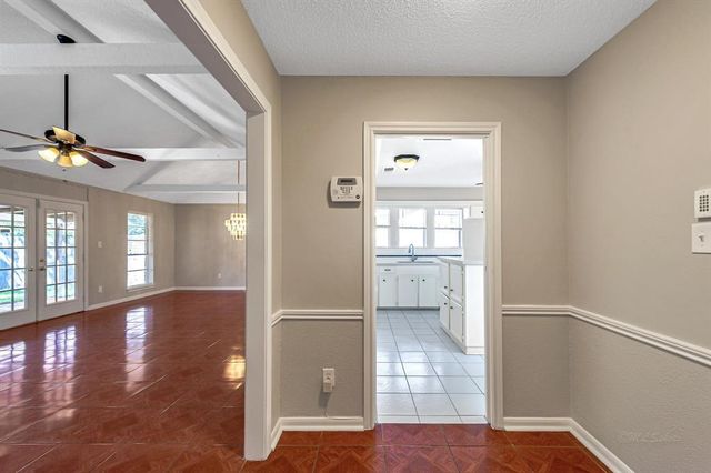 6911 Pine Vista Lane, Houston, TX 77092