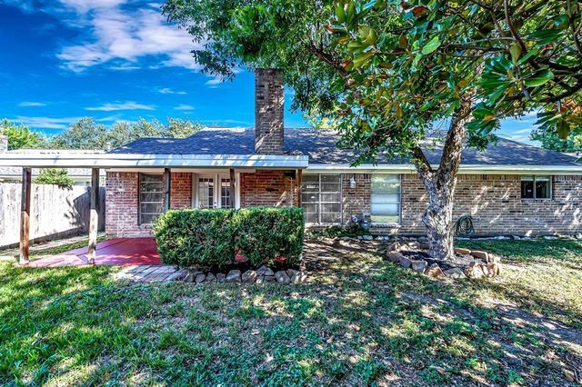 6911 Pine Vista Lane, Houston, TX 77092