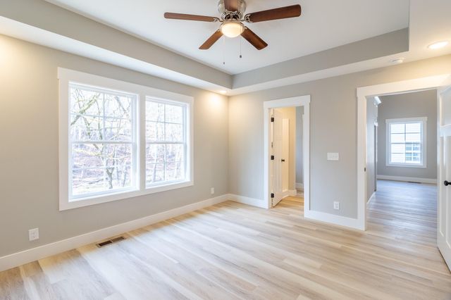 2172 S Riverbend Road, Dalton, GA 30721