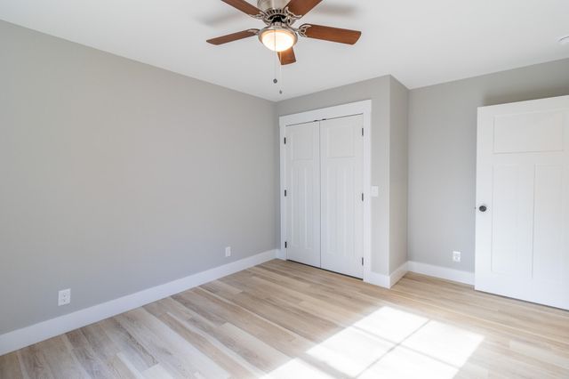 2172 S Riverbend Road, Dalton, GA 30721