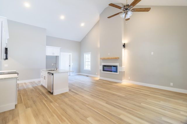 2172 S Riverbend Road, Dalton, GA 30721