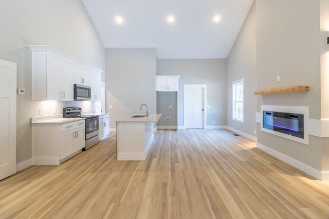 2172 S Riverbend Road, Dalton, GA 30721