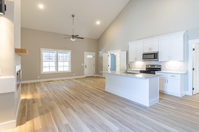 2172 S Riverbend Road, Dalton, GA 30721