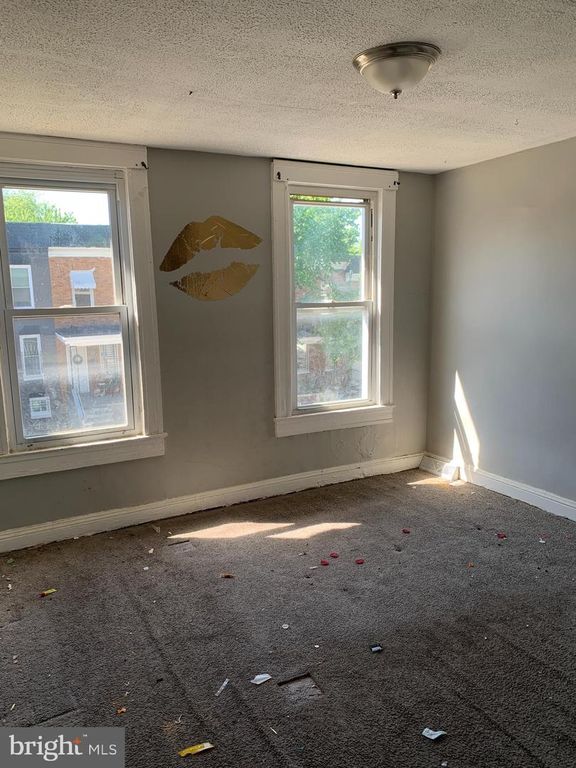 Image 14 of property listing at 3170 RAVENWOOD AVE, Baltimore, MD 21213