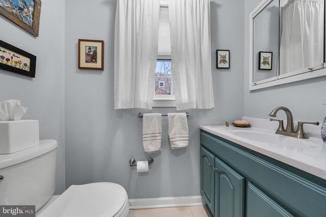 105 CHAPEL HILL DR, Newark, DE 19711