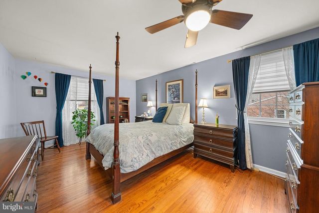 105 CHAPEL HILL DR, Newark, DE 19711