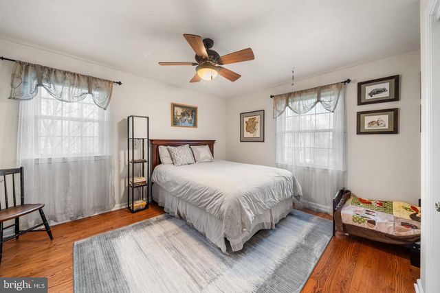 105 CHAPEL HILL DR, Newark, DE 19711