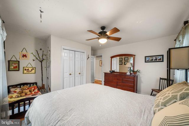 105 CHAPEL HILL DR, Newark, DE 19711