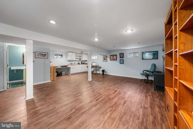 105 CHAPEL HILL DR, Newark, DE 19711