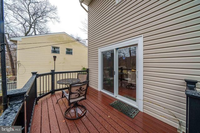 105 CHAPEL HILL DR, Newark, DE 19711