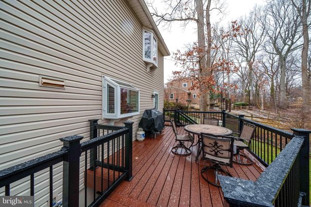 105 CHAPEL HILL DR, Newark, DE 19711