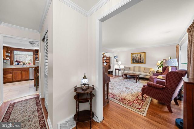 105 CHAPEL HILL DR, Newark, DE 19711