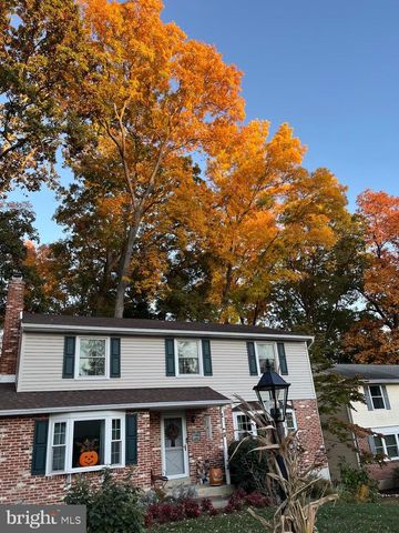 105 CHAPEL HILL DR, Newark, DE 19711