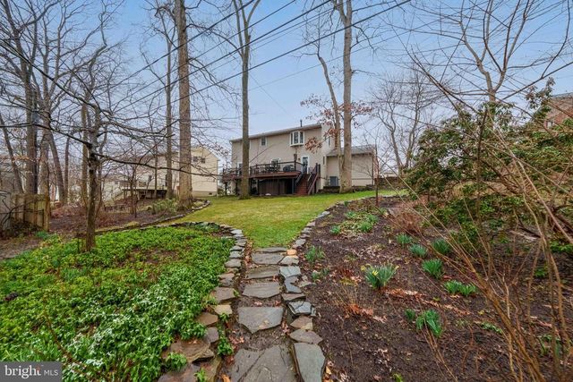 105 CHAPEL HILL DR, Newark, DE 19711