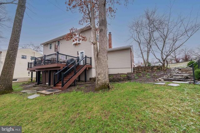 105 CHAPEL HILL DR, Newark, DE 19711