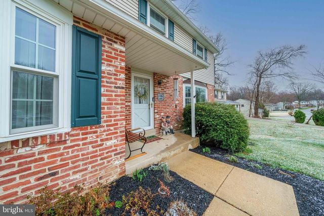 105 CHAPEL HILL DR, Newark, DE 19711