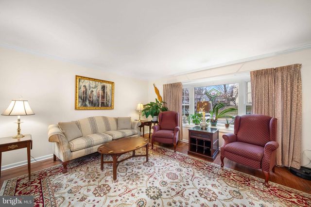 105 CHAPEL HILL DR, Newark, DE 19711