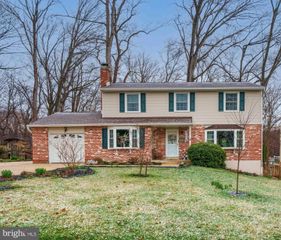 105 CHAPEL HILL DR, Newark, DE 19711