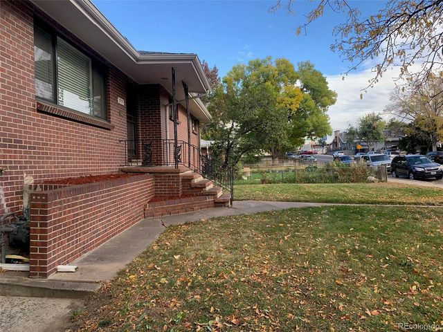 3555 S Downing Street, Englewood, CO 80113