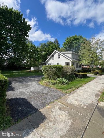 194 WALNUT ST, Lebanon, PA 17042