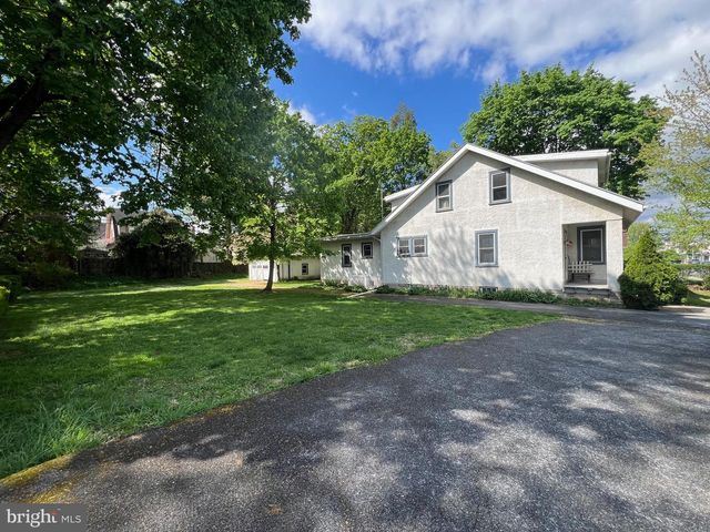 194 WALNUT ST, Lebanon, PA 17042