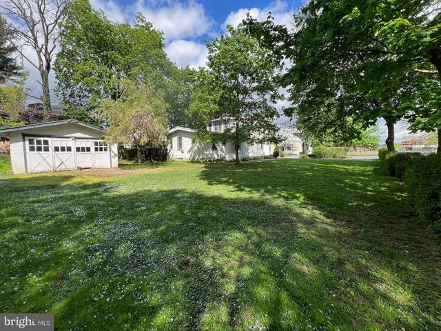 194 WALNUT ST, Lebanon, PA 17042