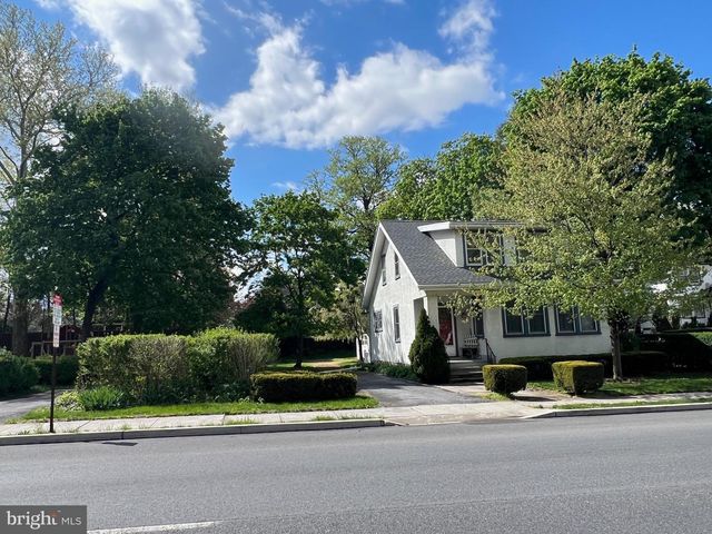 194 WALNUT ST, Lebanon, PA 17042