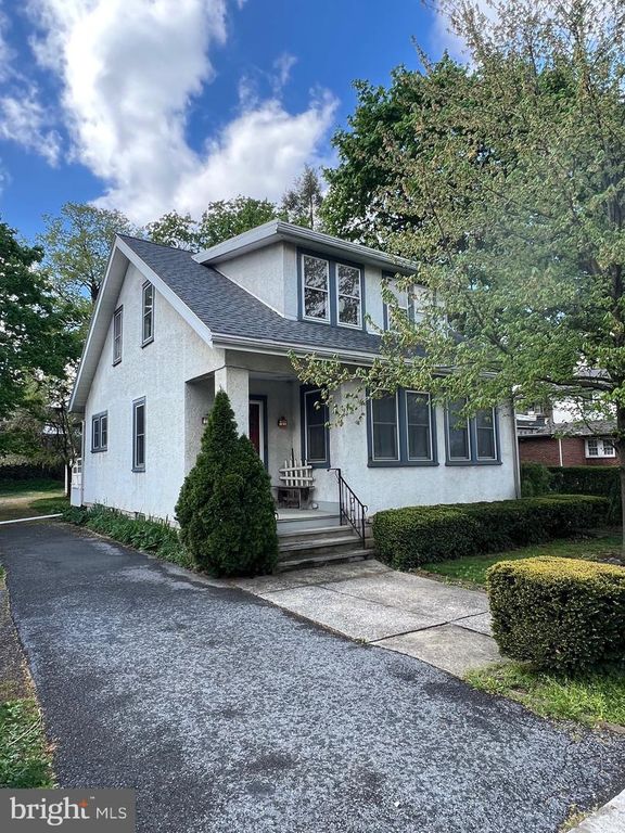 194 WALNUT ST, Lebanon, PA 17042